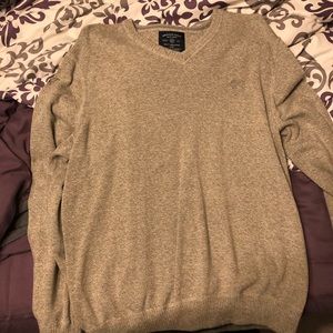 American Eagle V-Neck sweater